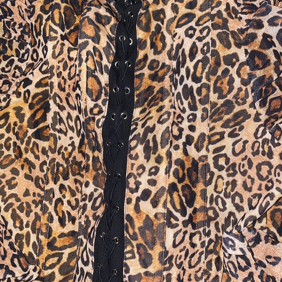 IAMGIA leopard corset top. - Picture 2 of 5